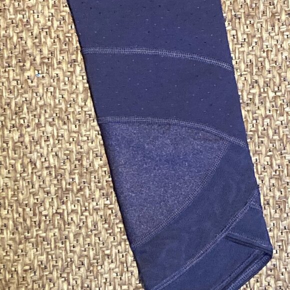 Lululemon Emerge Renewed Crop *Full-On Luon Shine Dot Black Grape - Picture 6 of 9